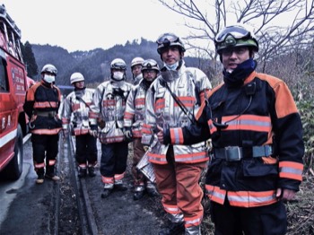  3/14 Kyōto fire brigade on Route 398, outskirts of Shizugawa area, Minami Sanriku 