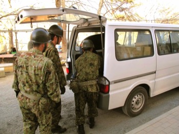  4/14 volunteers delivering food and supplies from Second Harvest Japan to Onagawa, Onagawa City 