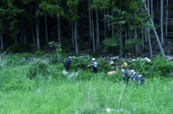  6/18 searching for remains in Shizugawa area, Minami Sanriku 