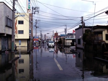  3/14 roads flooded, Ishinomaki City 